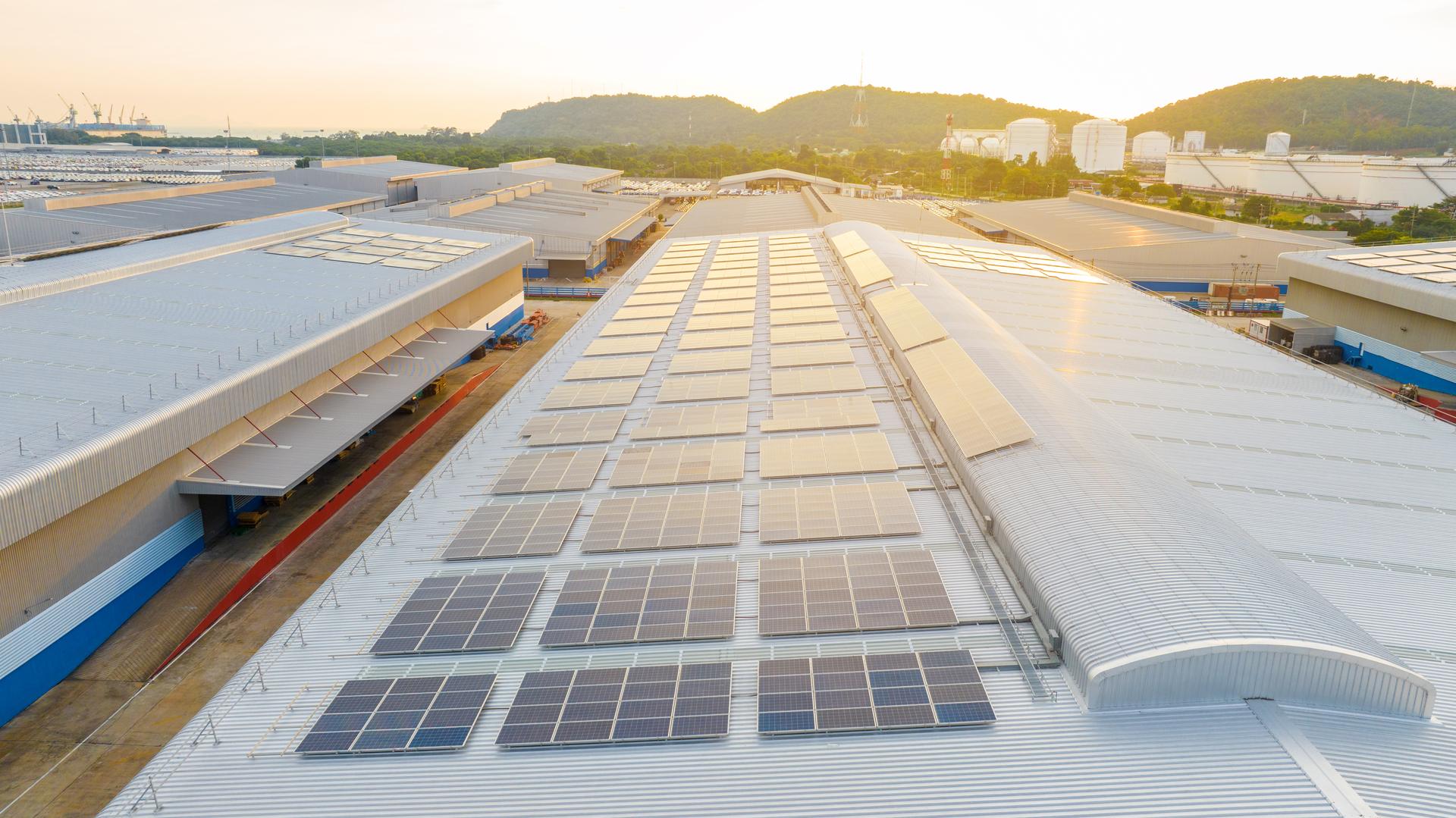 Generación solar en nave industrial