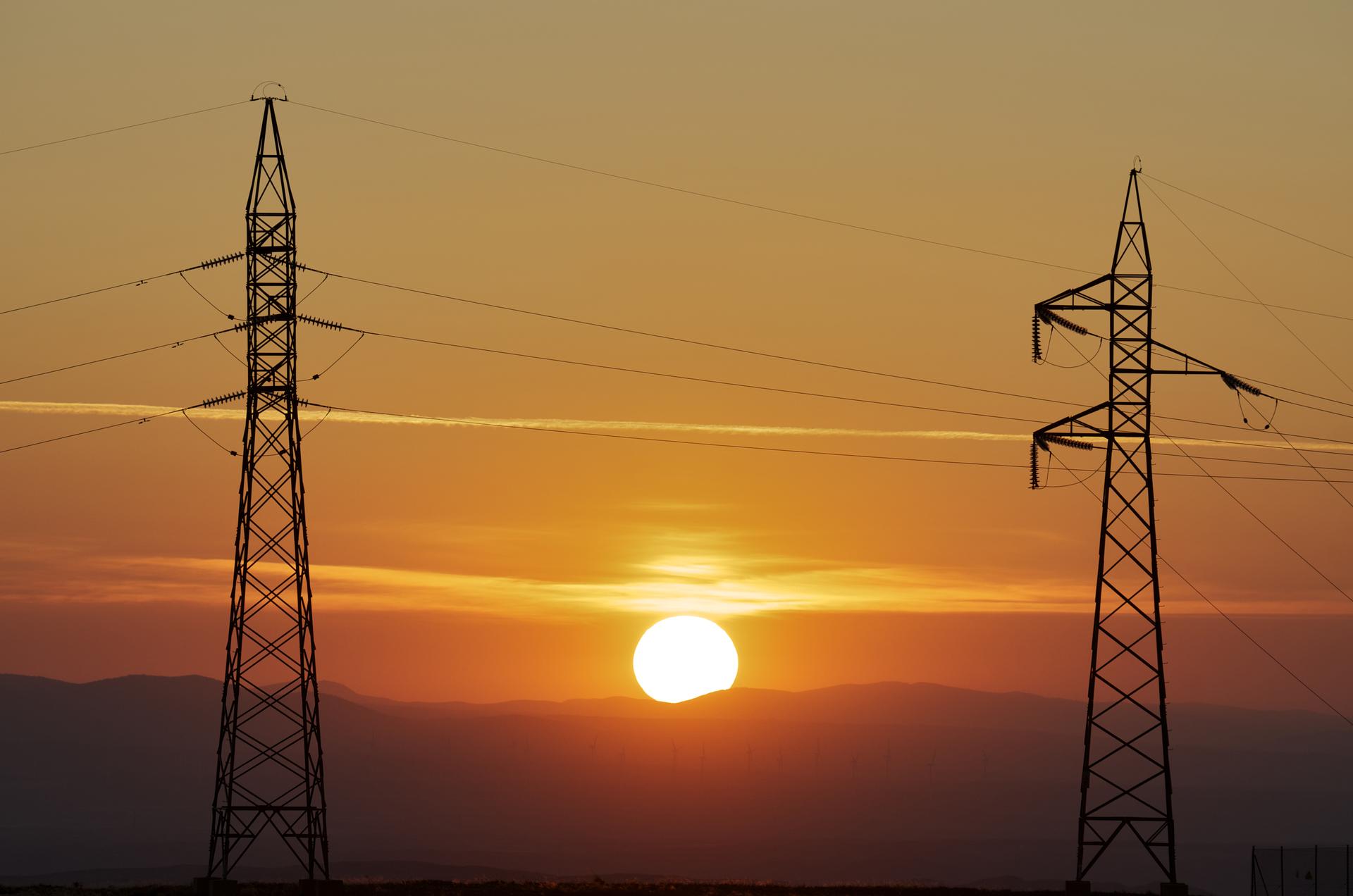 Suministro eléctrico calificado
